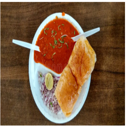 Pav Bhaji +1 Soft drink / Water free)